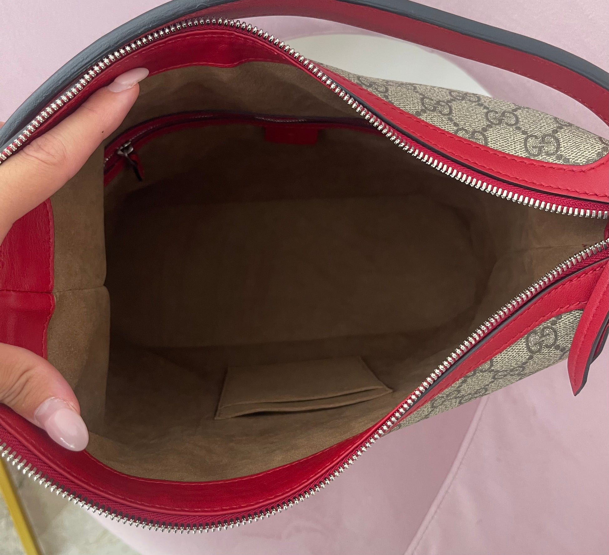 Borsa Hobo Linea A GG Supreme Gucci