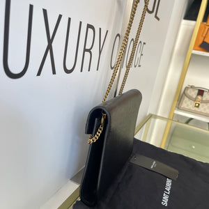 Wallet On Chain Cassandra Saint Laurent