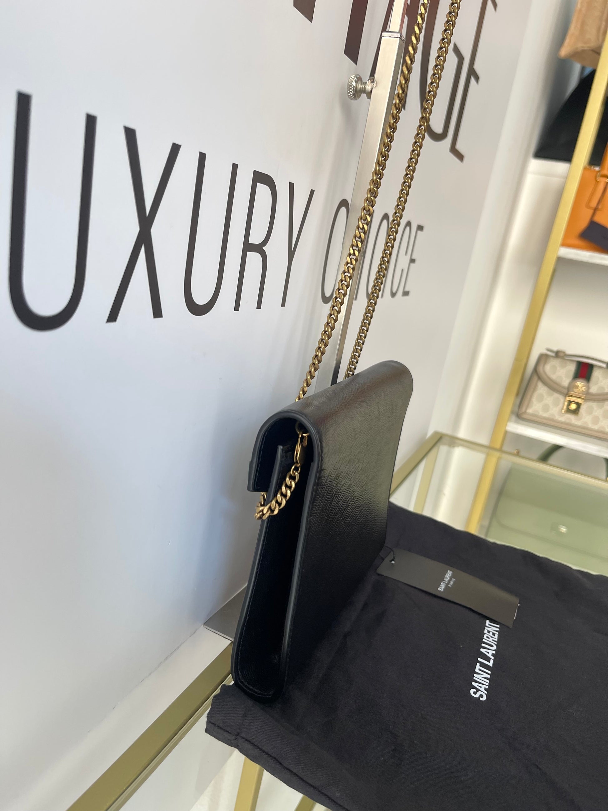 Wallet On Chain Cassandra Saint Laurent