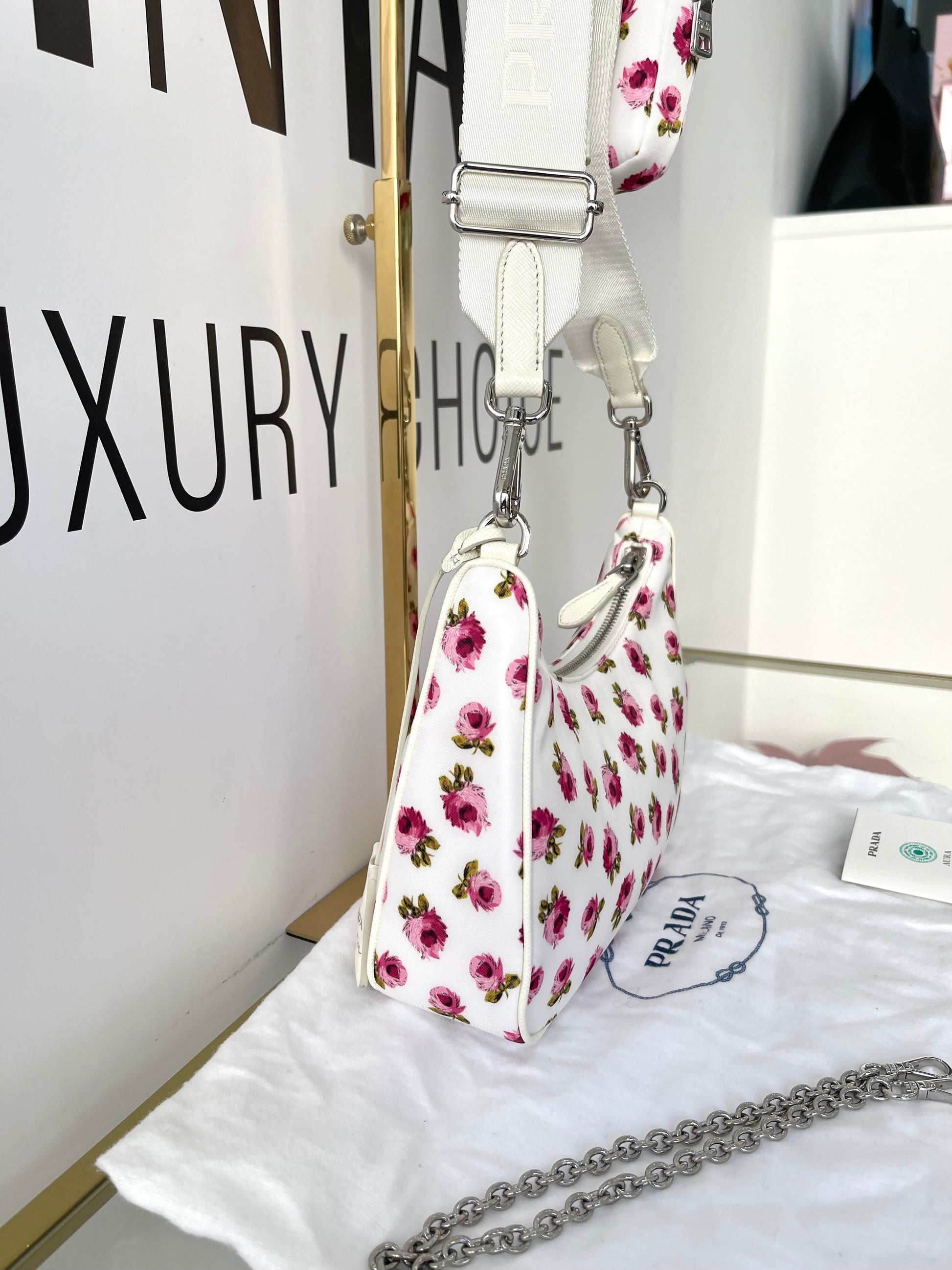 Borsa Re-Edition 2005 in Re-Nylon e Saffiano con motivo rose Prada