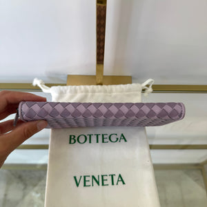Portafoglio con zip viola Bottega Veneta