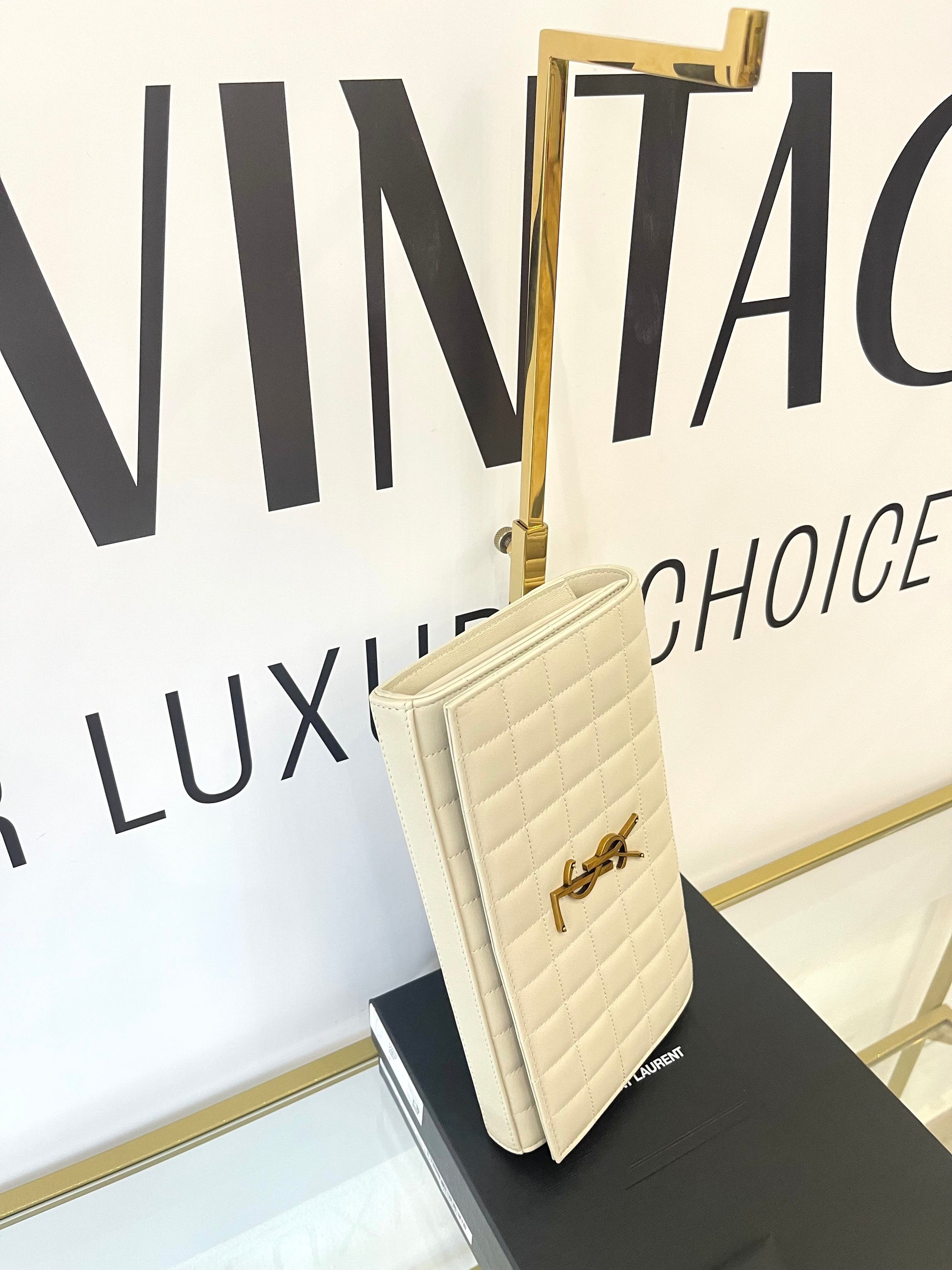 Wallet On Chain Cassandré Saint Laurent