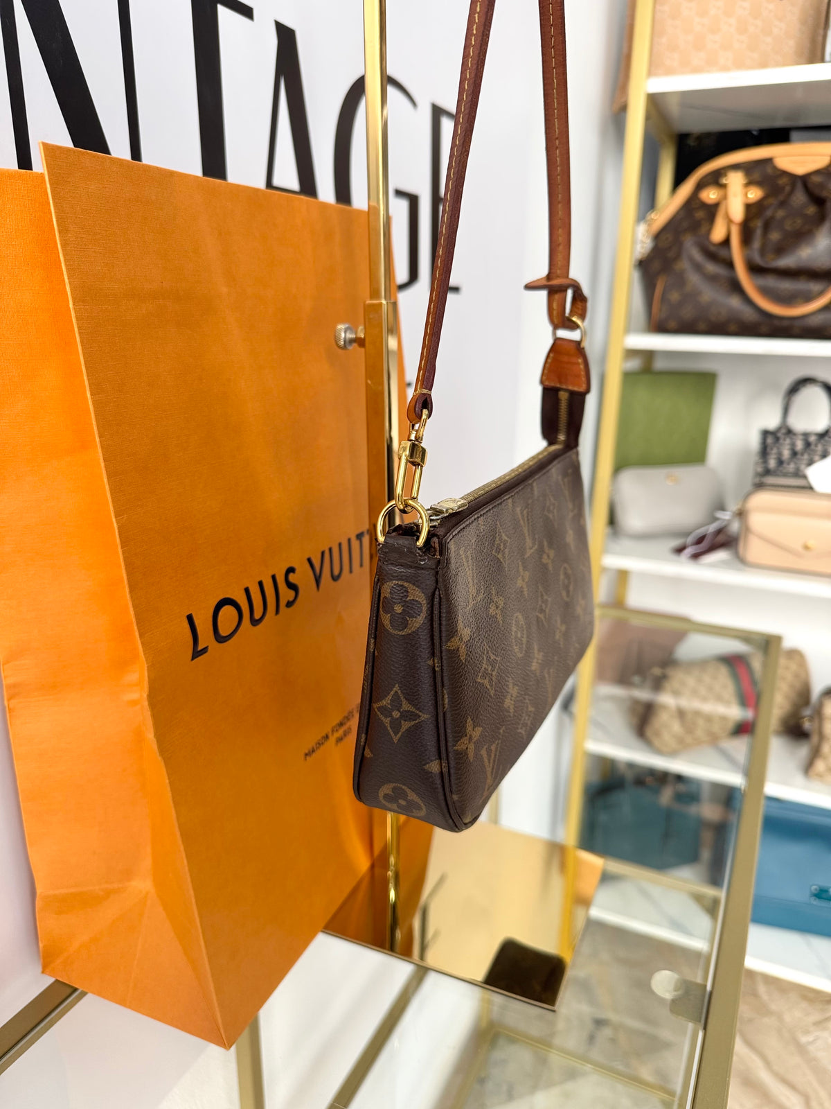 Pochette Accessoires Monogram Louis Vuitton