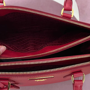 Borsa Galleria Large in Saffiano Prada