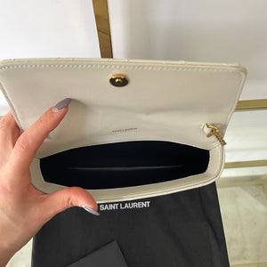 Pochette Gaby Saint Laurent