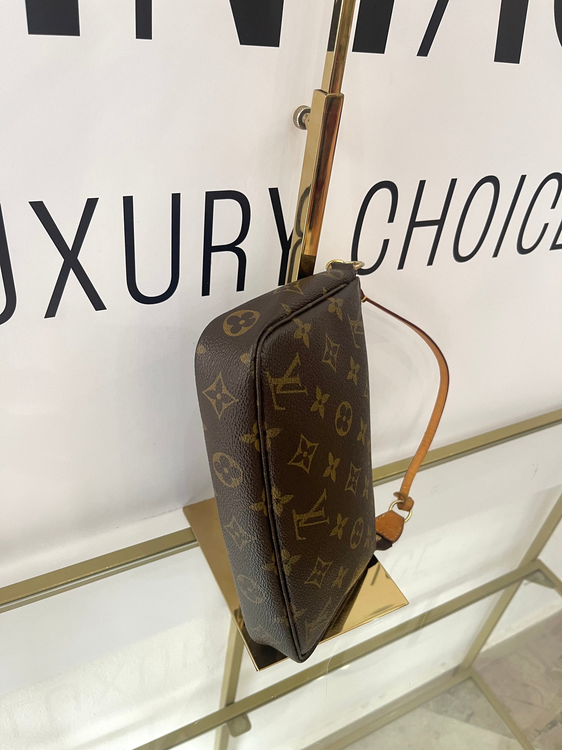 Pochette Accessoires Monogram Louis Vuitton