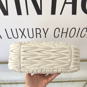 Borsa Hobo Wander Matelassé Miu Miu