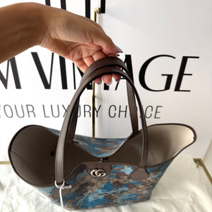 Borsa Shopping Camouflage GG Supreme Gucci