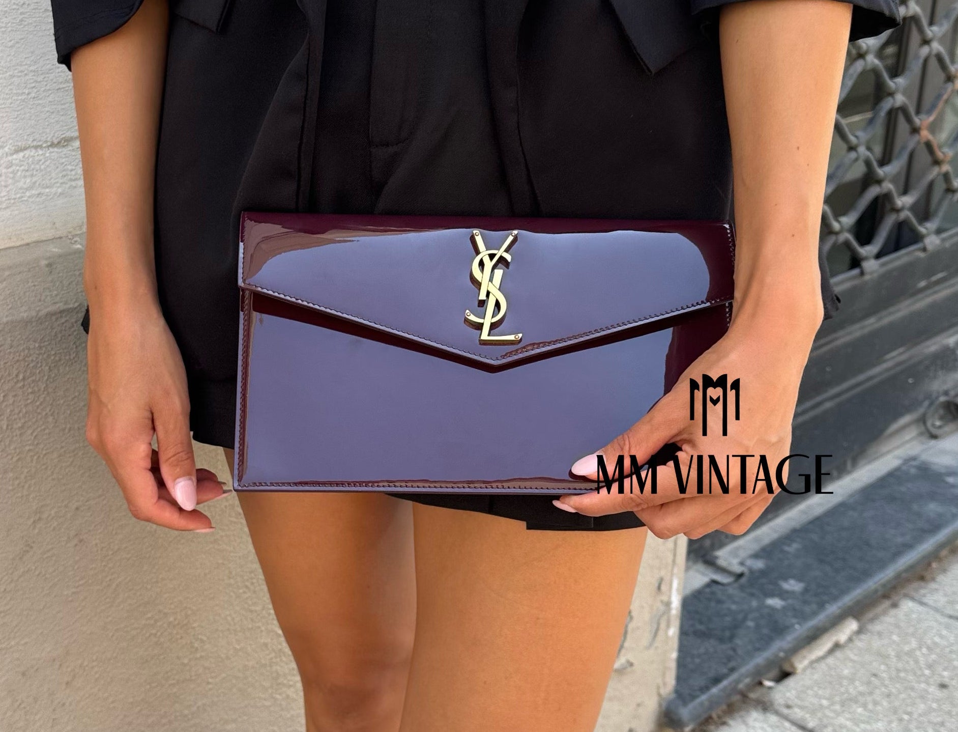 Pochette Uptown in pelle verniciata Saint Laurent