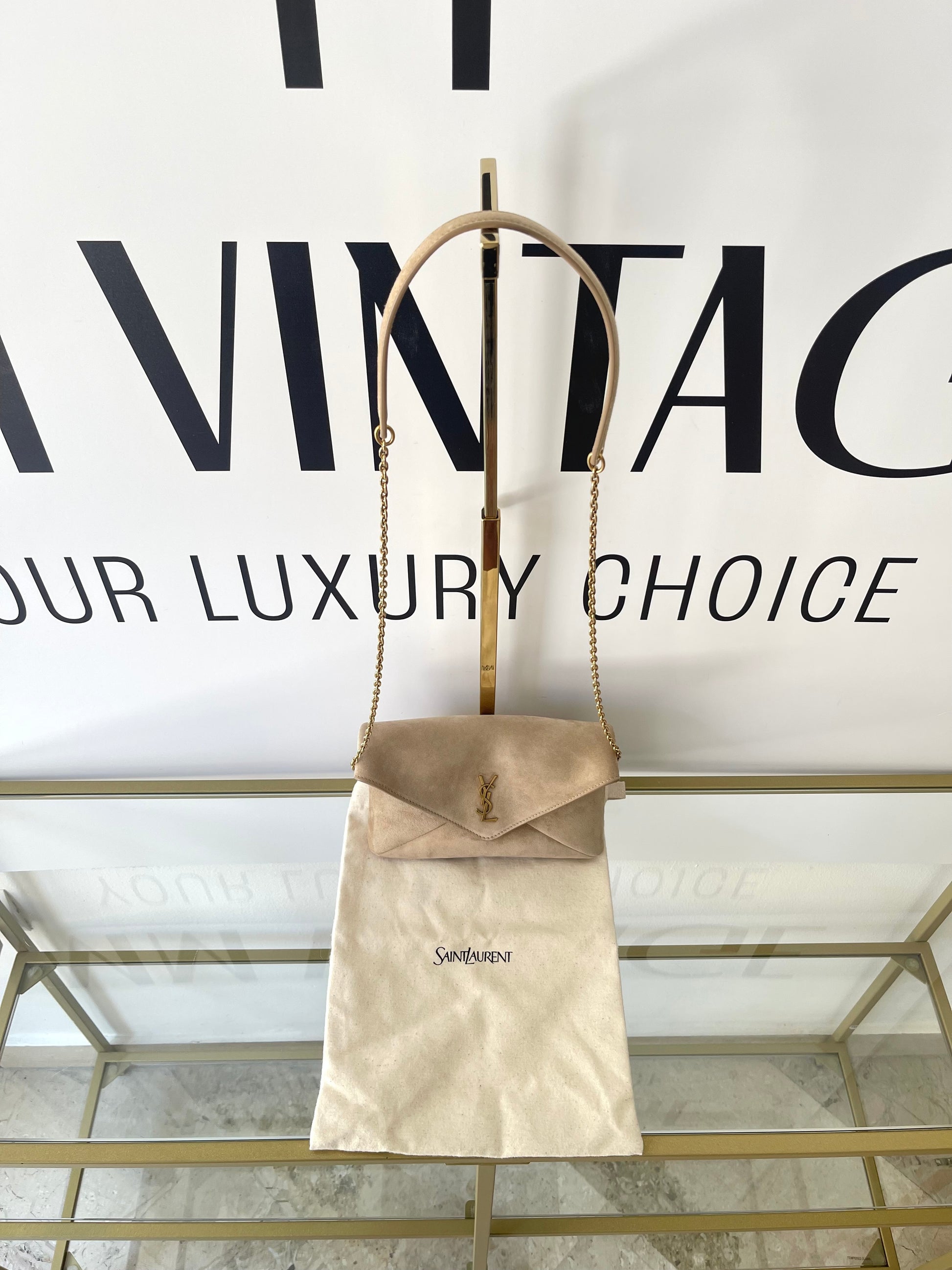 Pochette Cassandre in Suede Saint Laurent