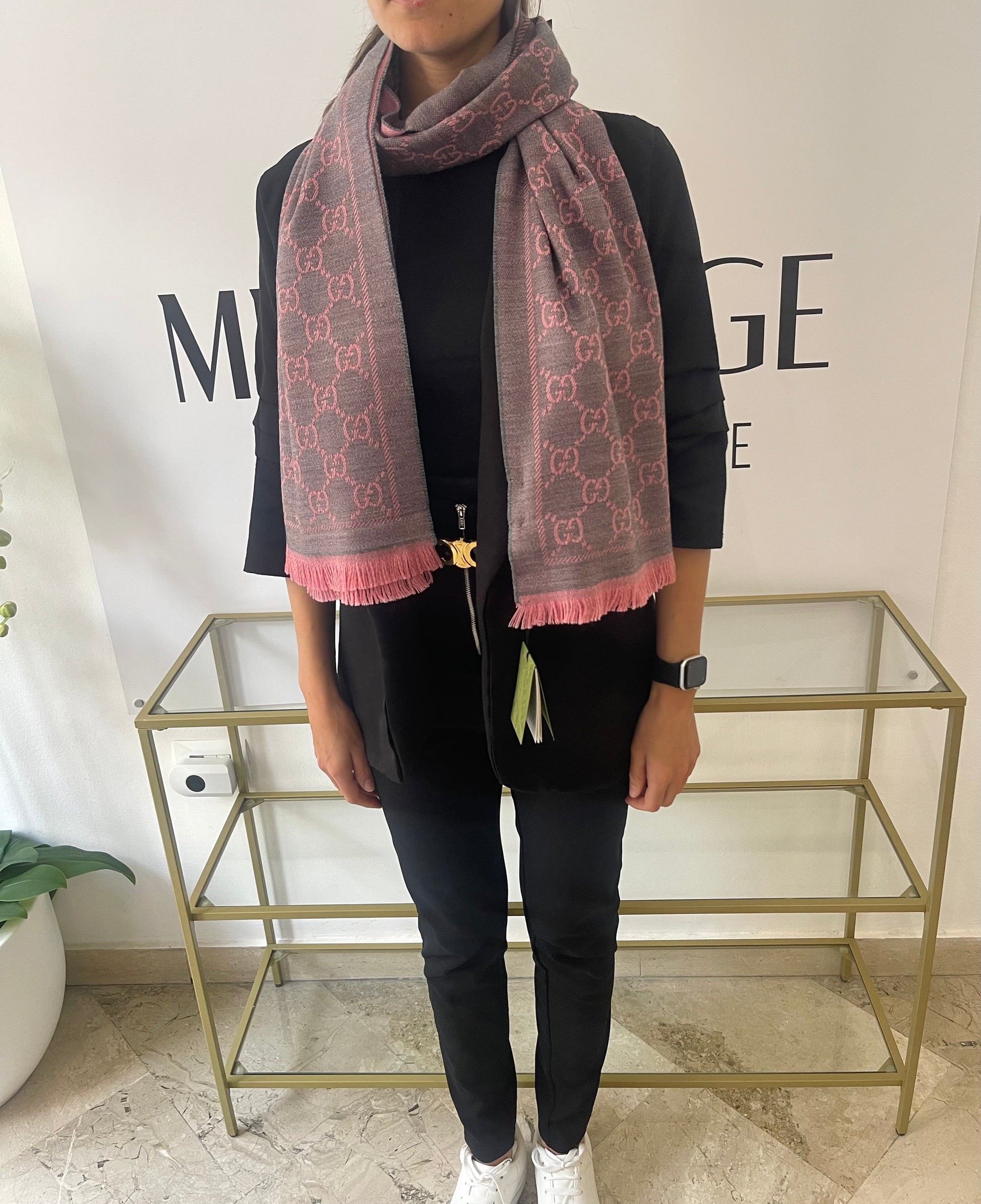 Sciarpa con motivo GG Jacquard rosa Gucci