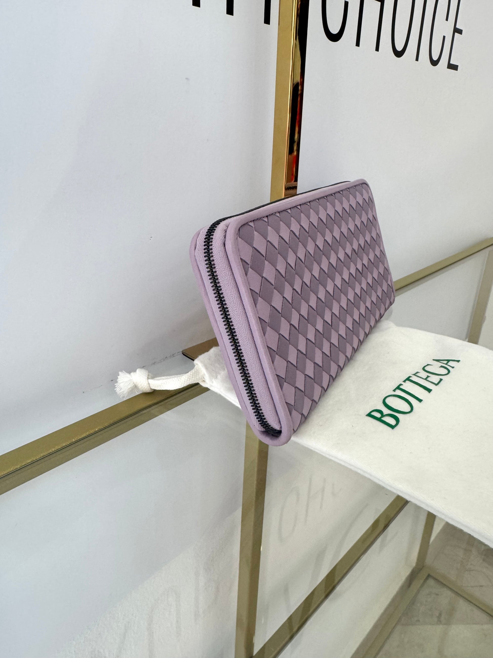 Portafoglio con zip viola Bottega Veneta