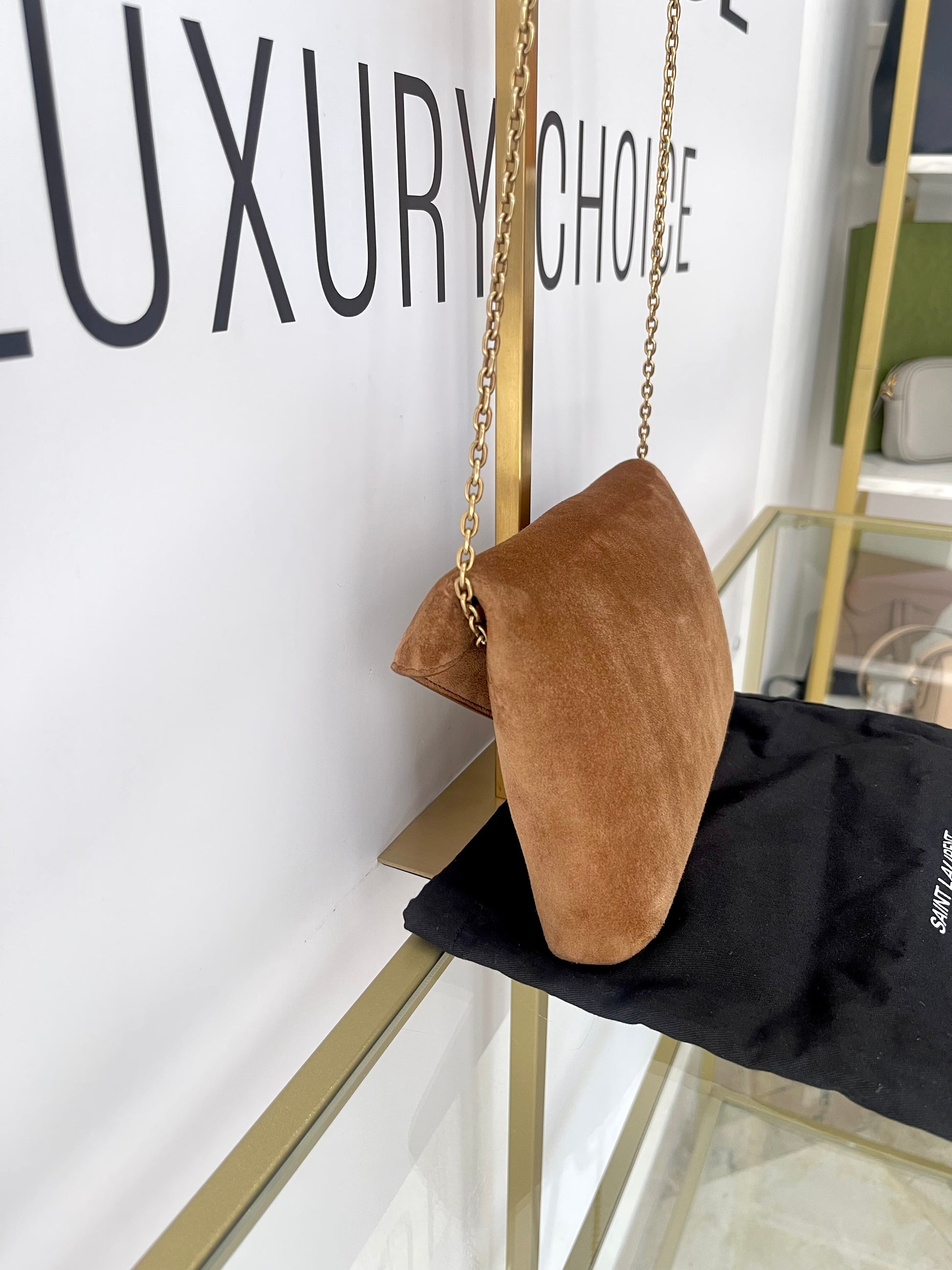 Pochette Cassandre in Suede Saint Laurent