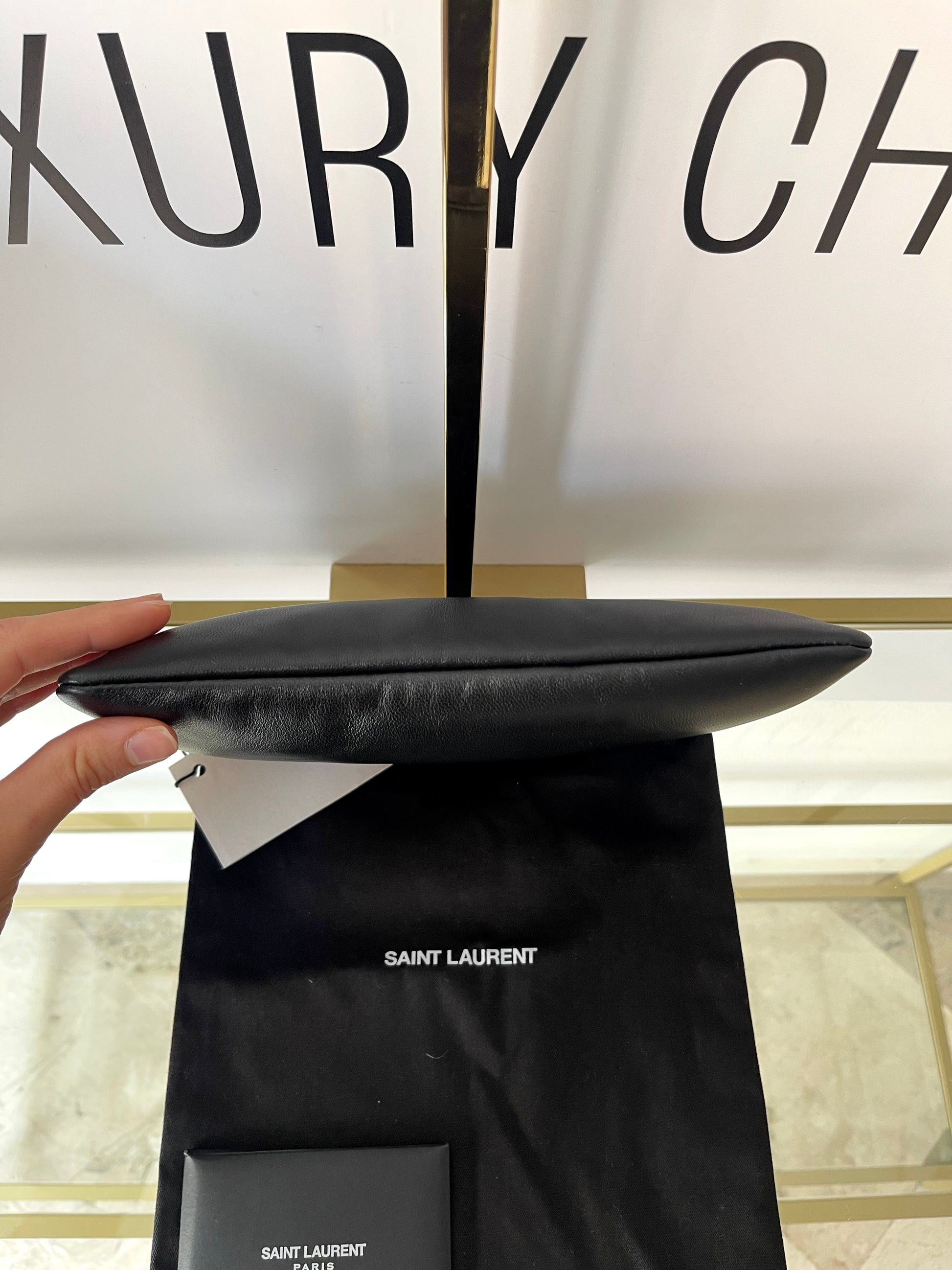 Pochette Saint Laurent