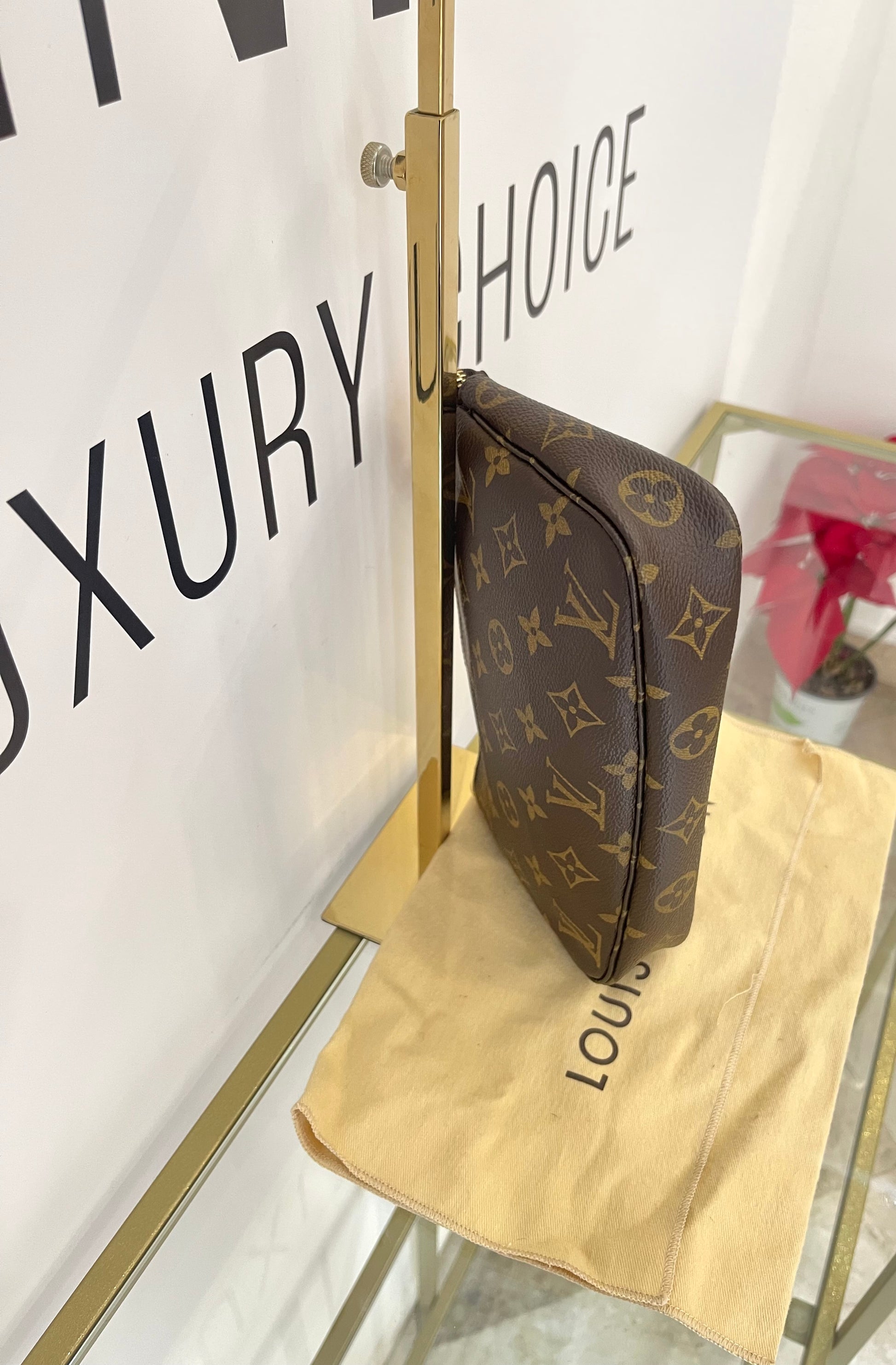 Pochette Accessoires Monogram Louis Vuitton