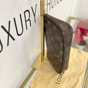 Pochette Accessoires Monogram Louis Vuitton