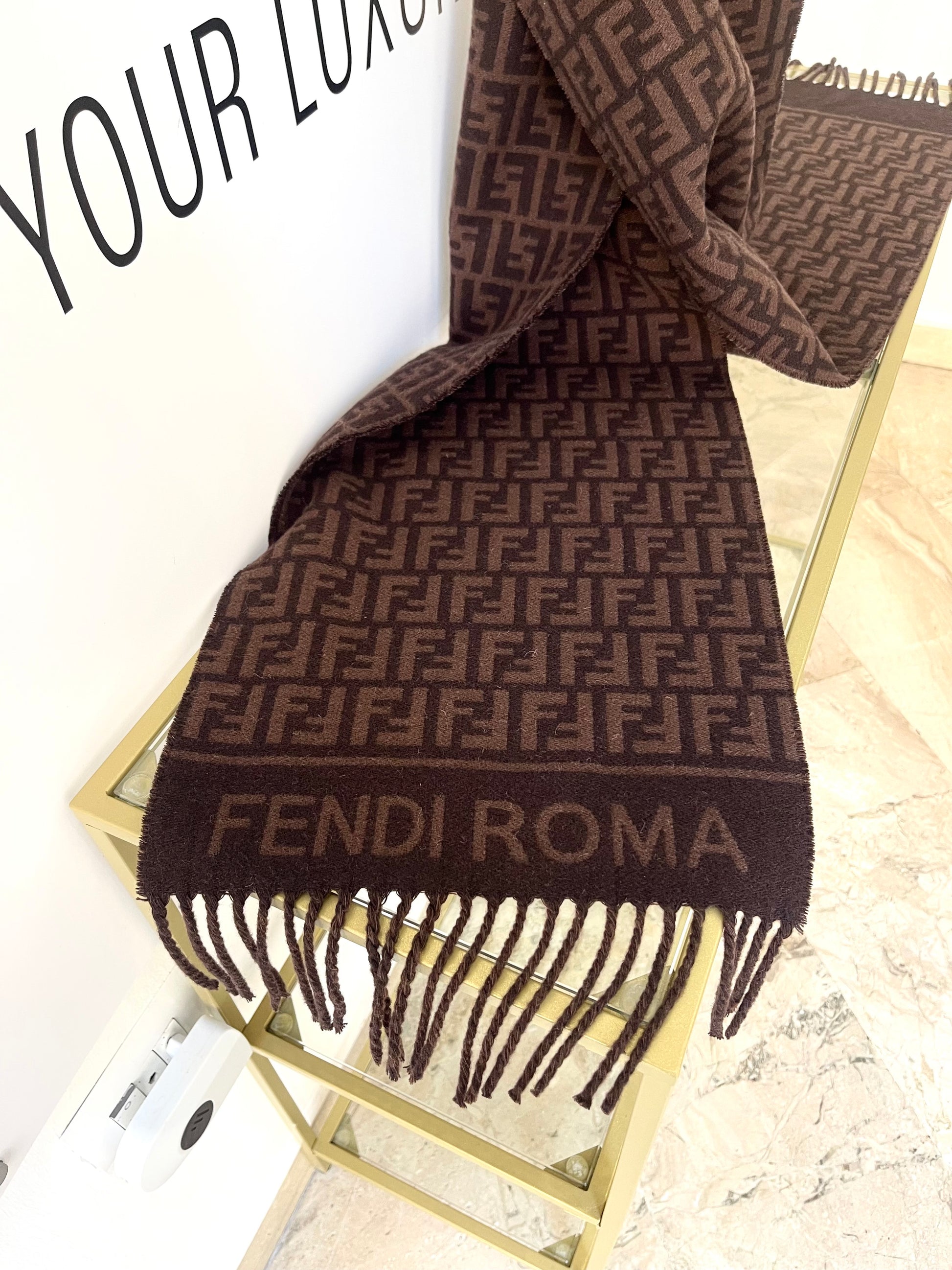 Sciarpa con motivo FF jacquard Fendi