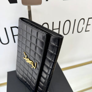 Pochette Cassandre matelassé Saint Laurent