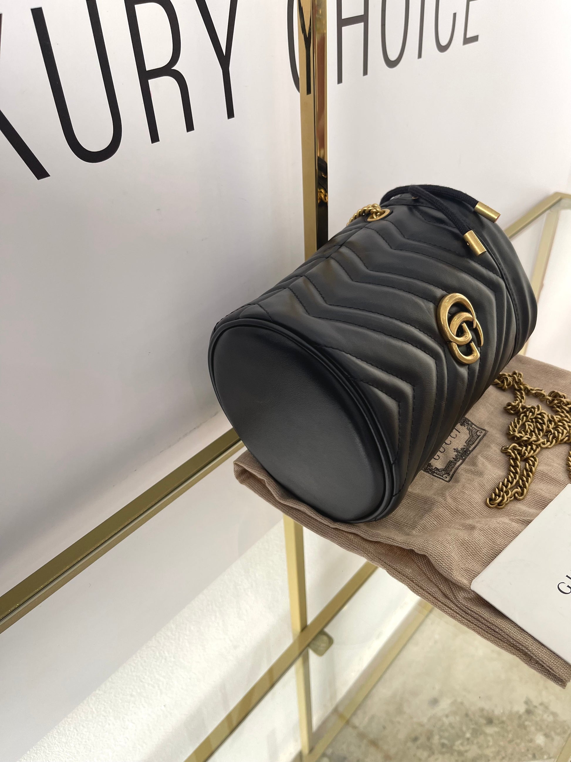 Borsa a secchiello GG Marmont Gucci