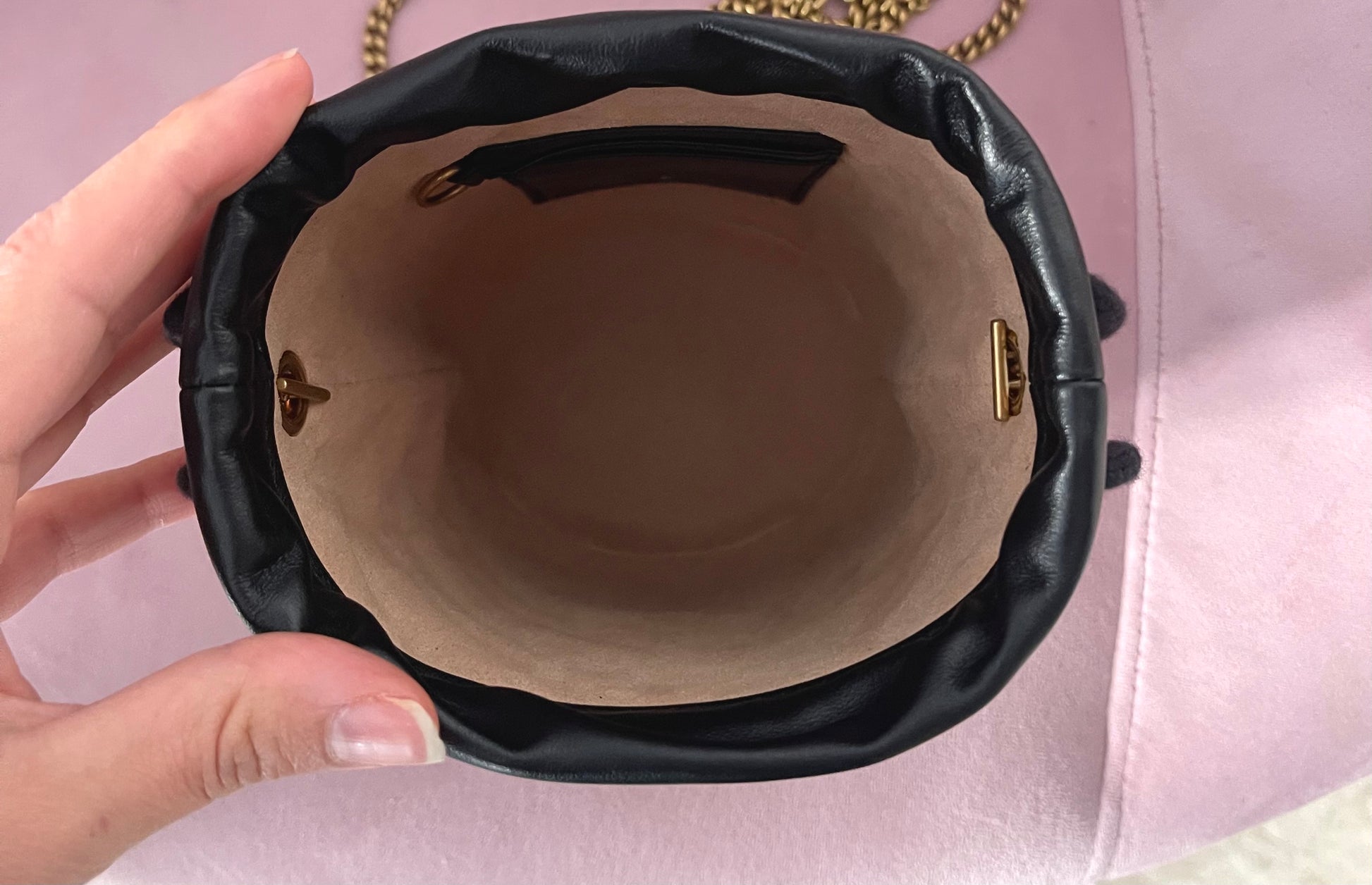 Borsa a secchiello GG Marmont Gucci