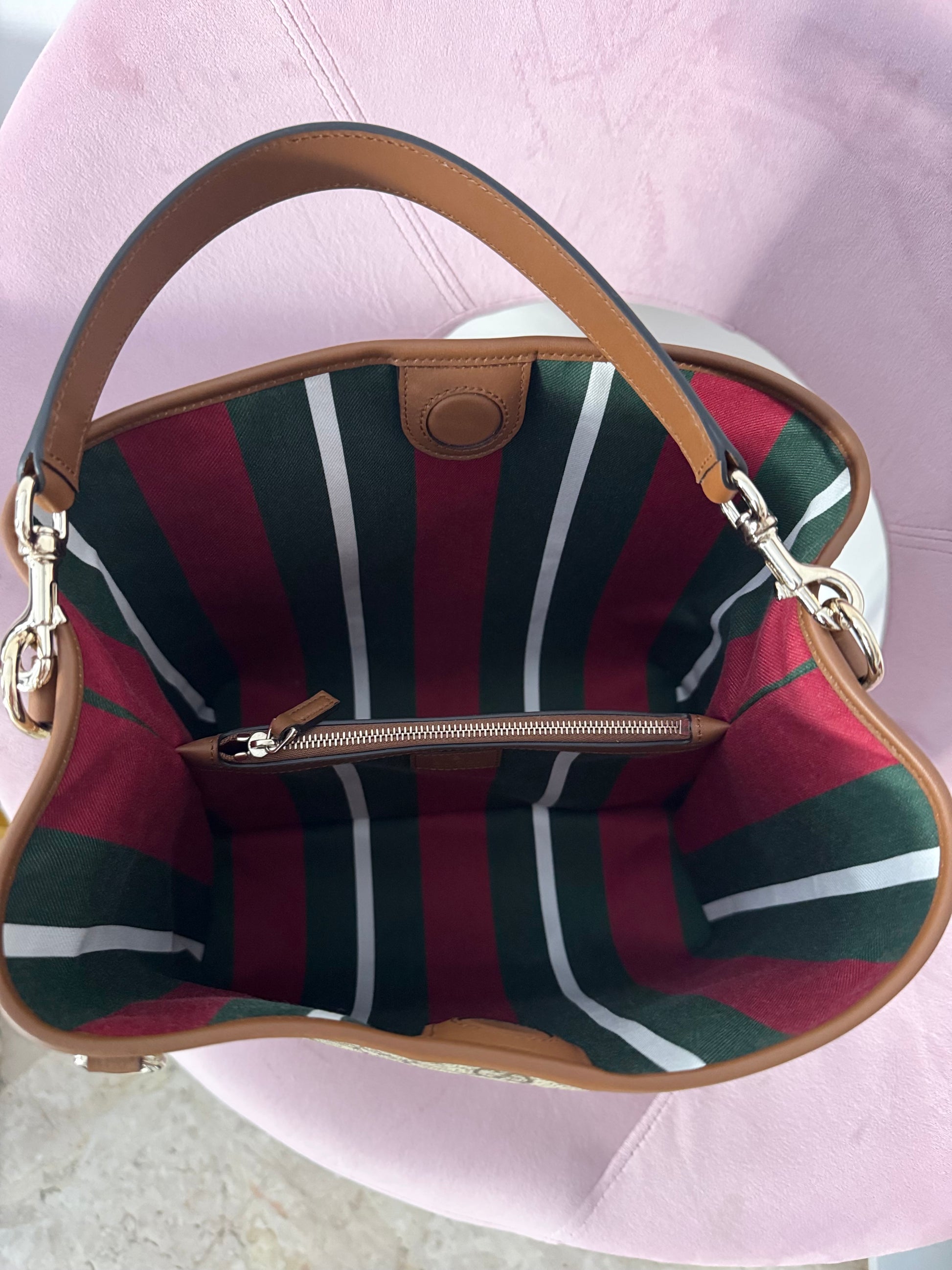 Borsa a Secchiello GG Emblem Gucci