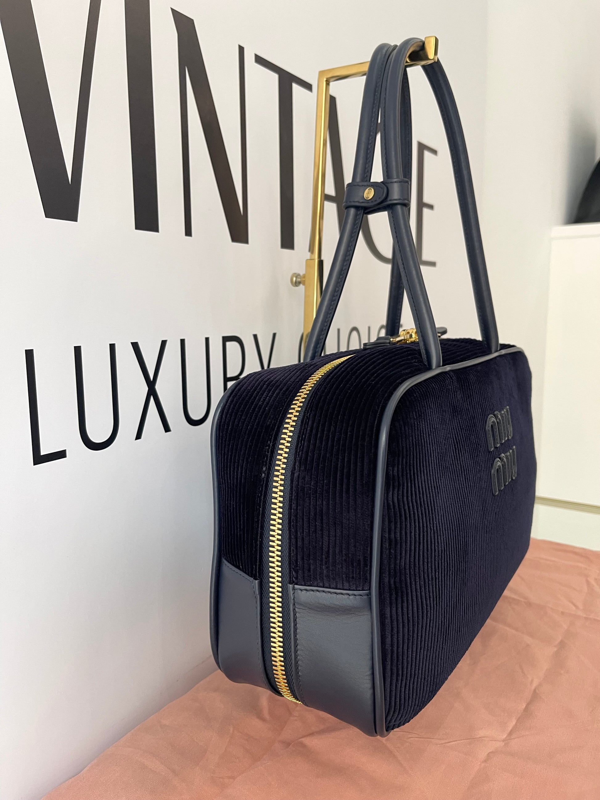 Borsa Beau in velluto a coste Miu Miu