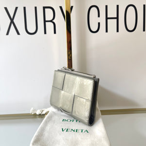 Portafoglio Cassette compatto argento Bottega Veneta