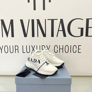 Sneakers Prada