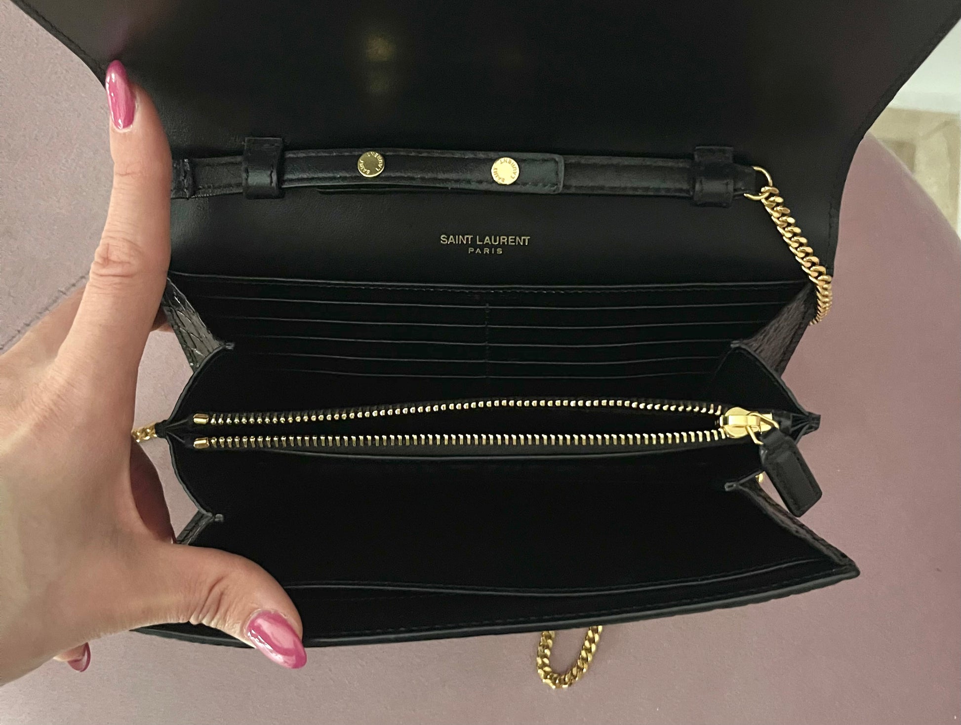 Wallet On Chain Cassandre Saint Laurent