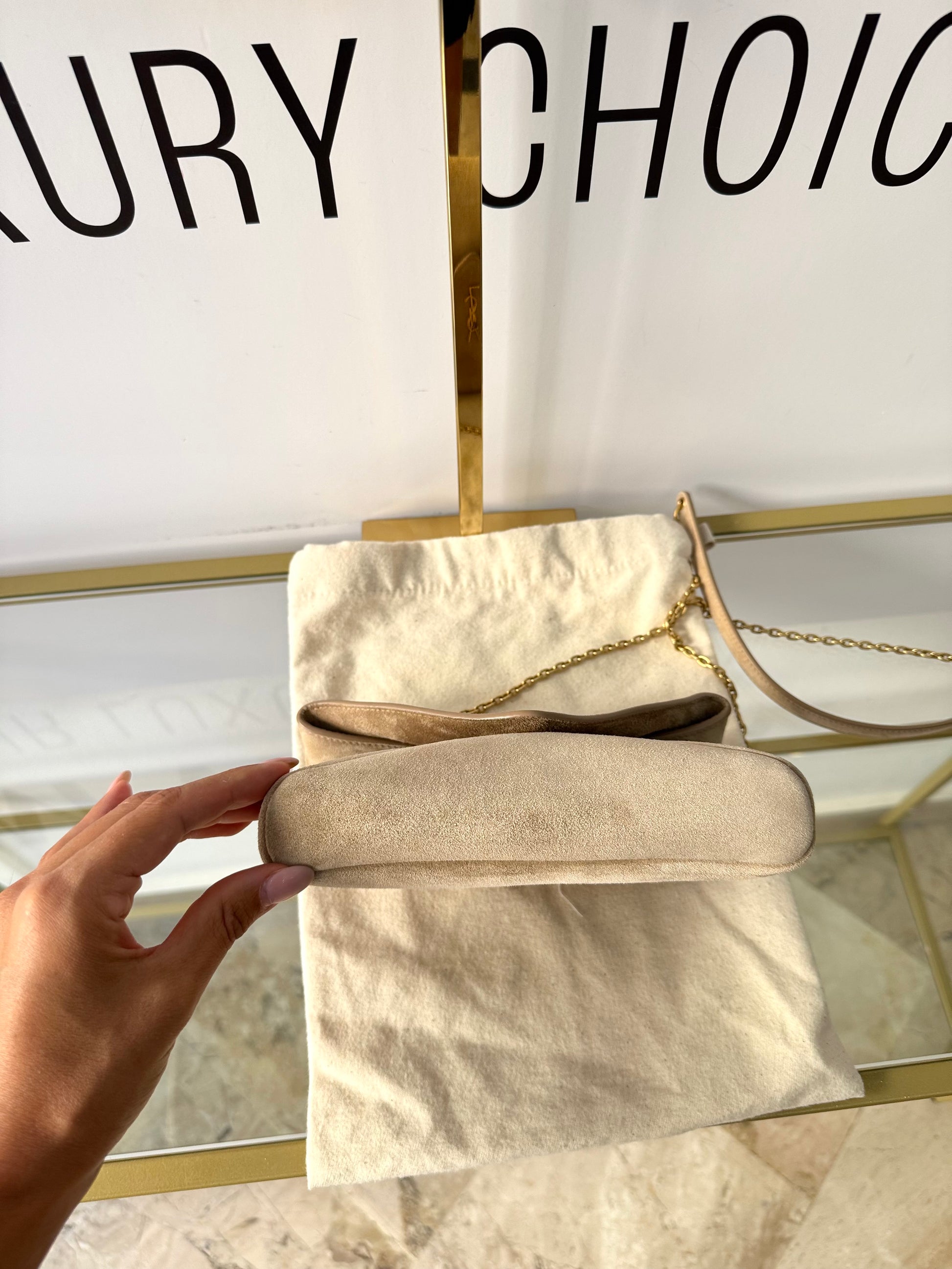 Pochette Cassandre in Suede Saint Laurent