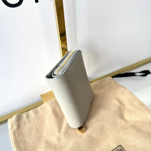 Portafoglio con logo Gucci grigio chiaro