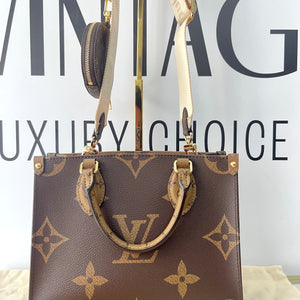 Borsa OnTheGo PM Monogram Reverse Giant Louis Vuitton