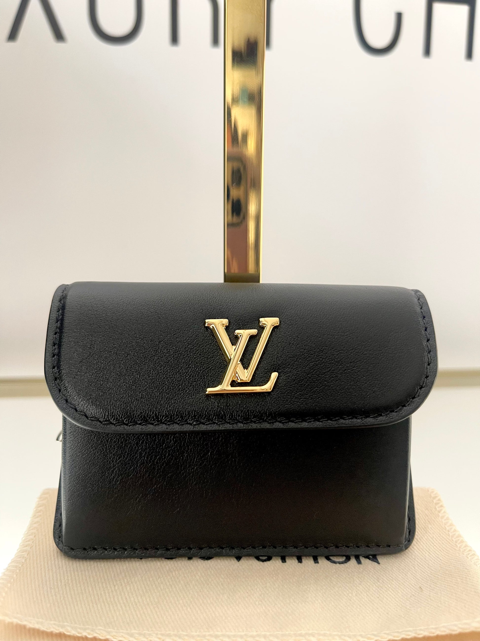 Portacarte di credito Tiny Recto Verso LV Bloom Louis Vuitton