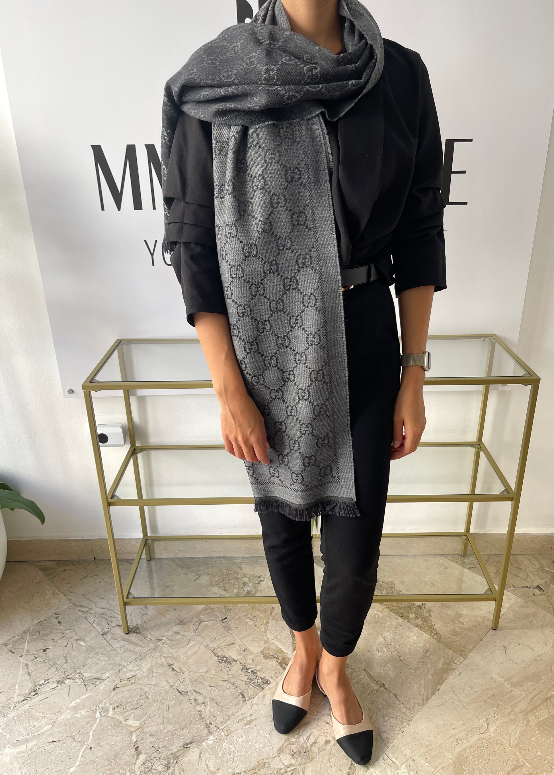 Sciarpa GG jacquard grigio antracite Gucci