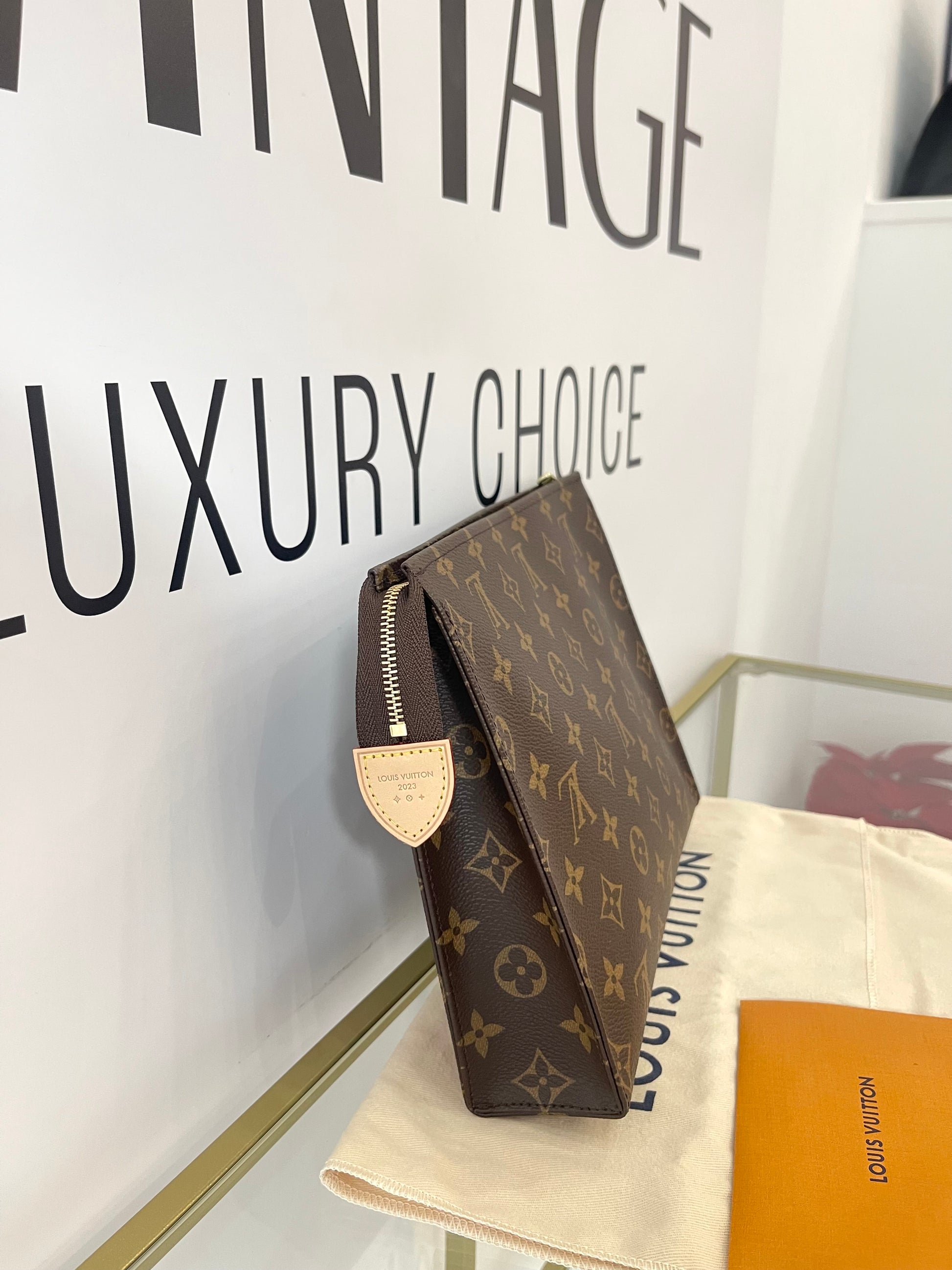 Toilette 26 Monogram Louis Vuitton