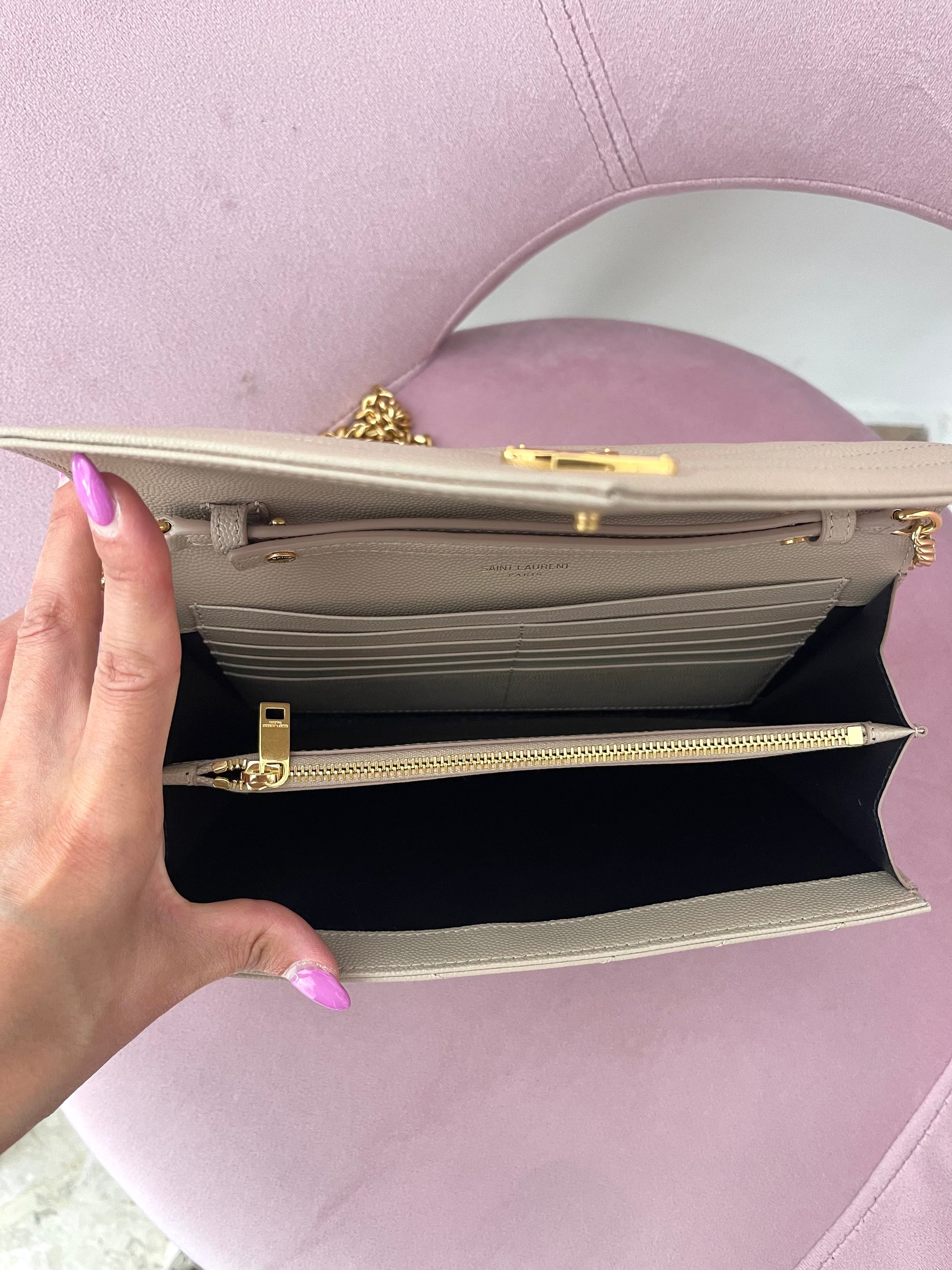 Wallet On Chain Cassandre Saint Laurent