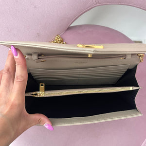 Wallet On Chain Cassandre Saint Laurent