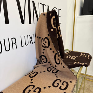 Sciarpa in lana e seta con motivo GG Jacquard Gucci