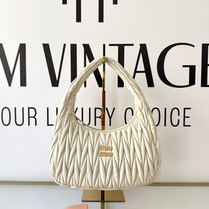 Borsa Hobo Wander Matelassé Miu Miu