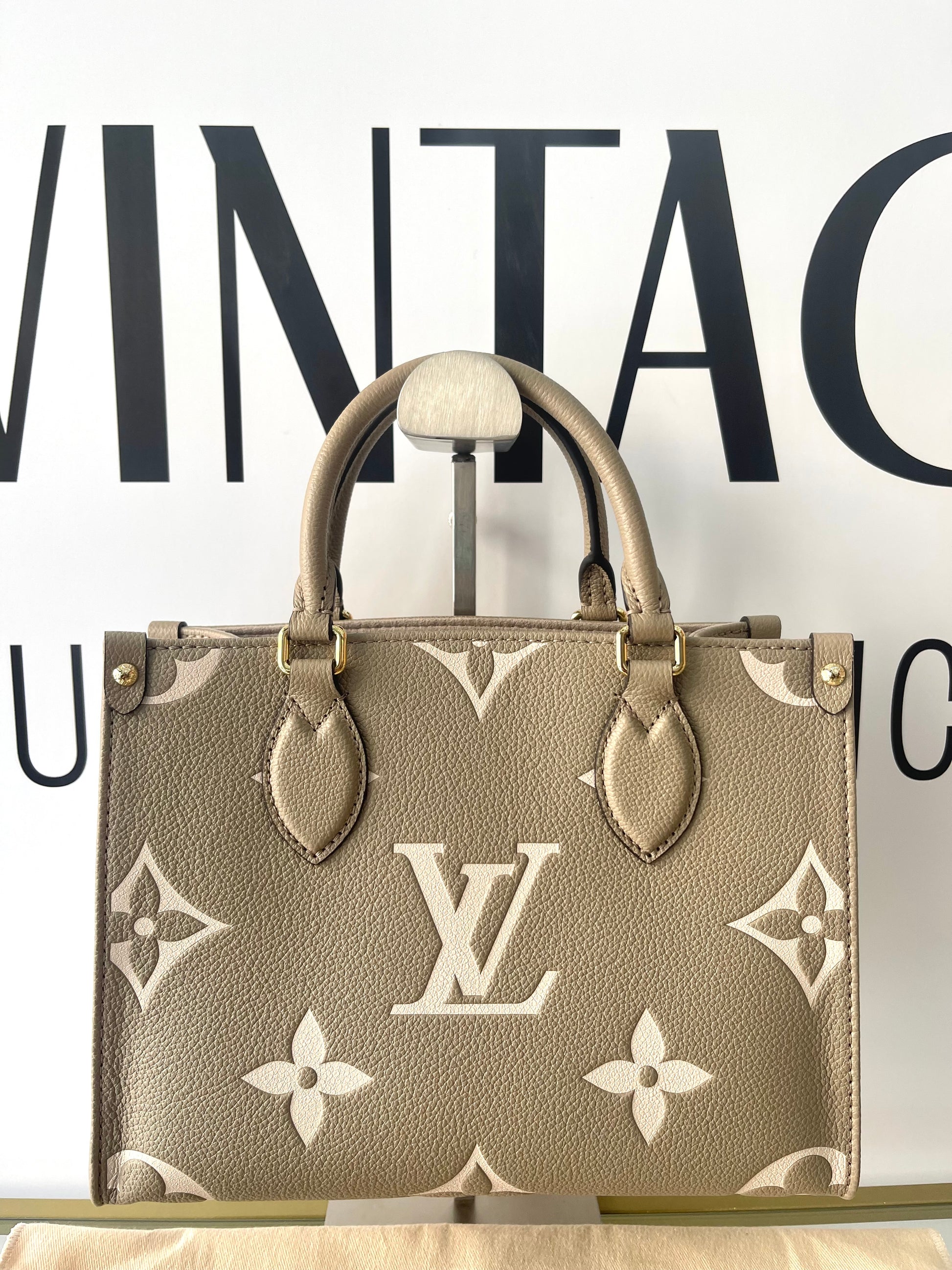 Borsa OnTheGo PM Monogram Empreinte Louis Vuitton