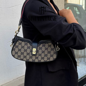 Borsa Moon Side GG Supreme Gucci