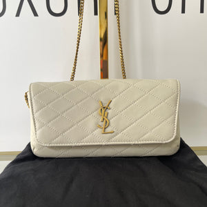 Pochette Gaby Saint Laurent