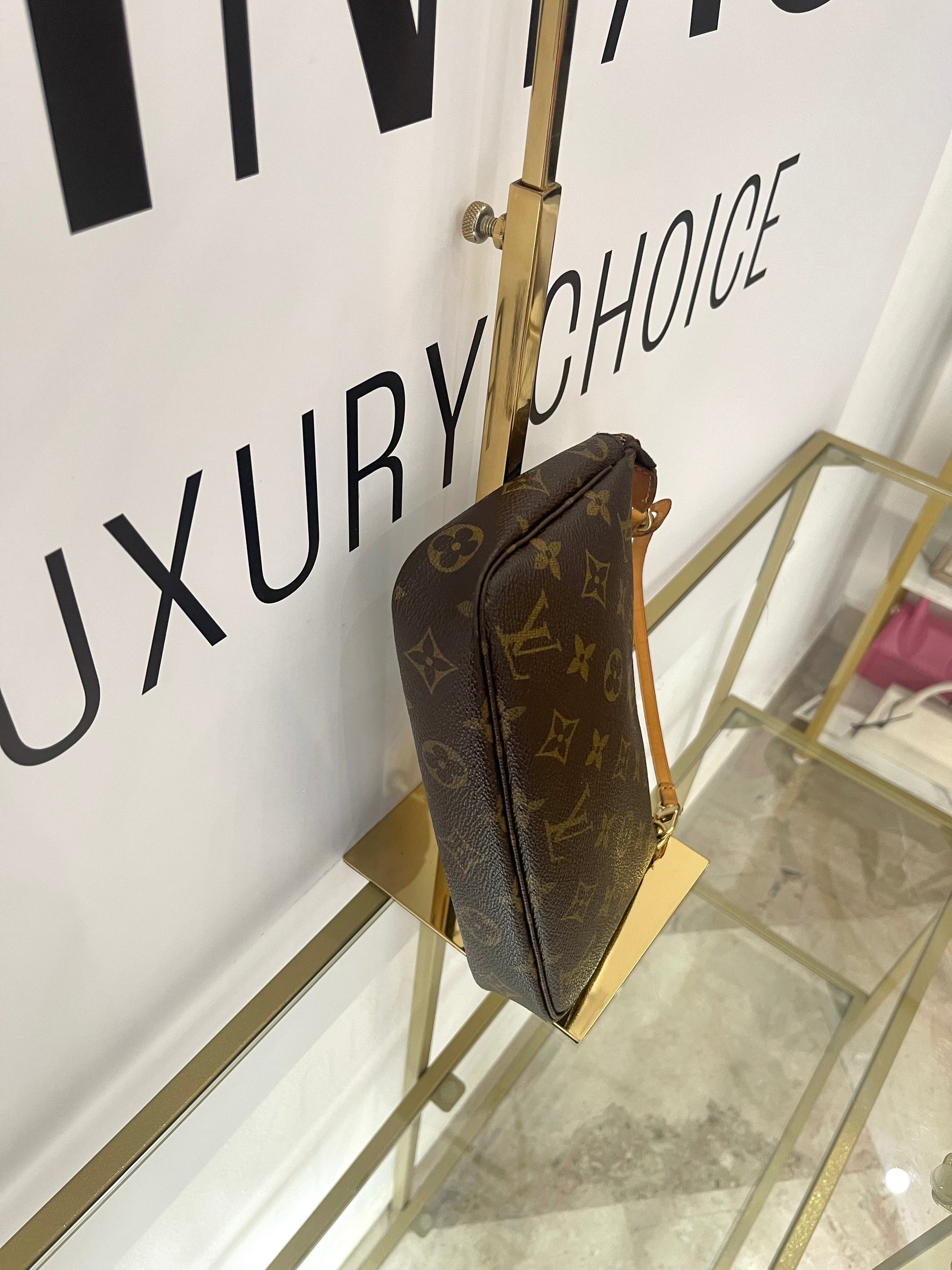 Pochette Accessoires Monogram Louis Vuitton