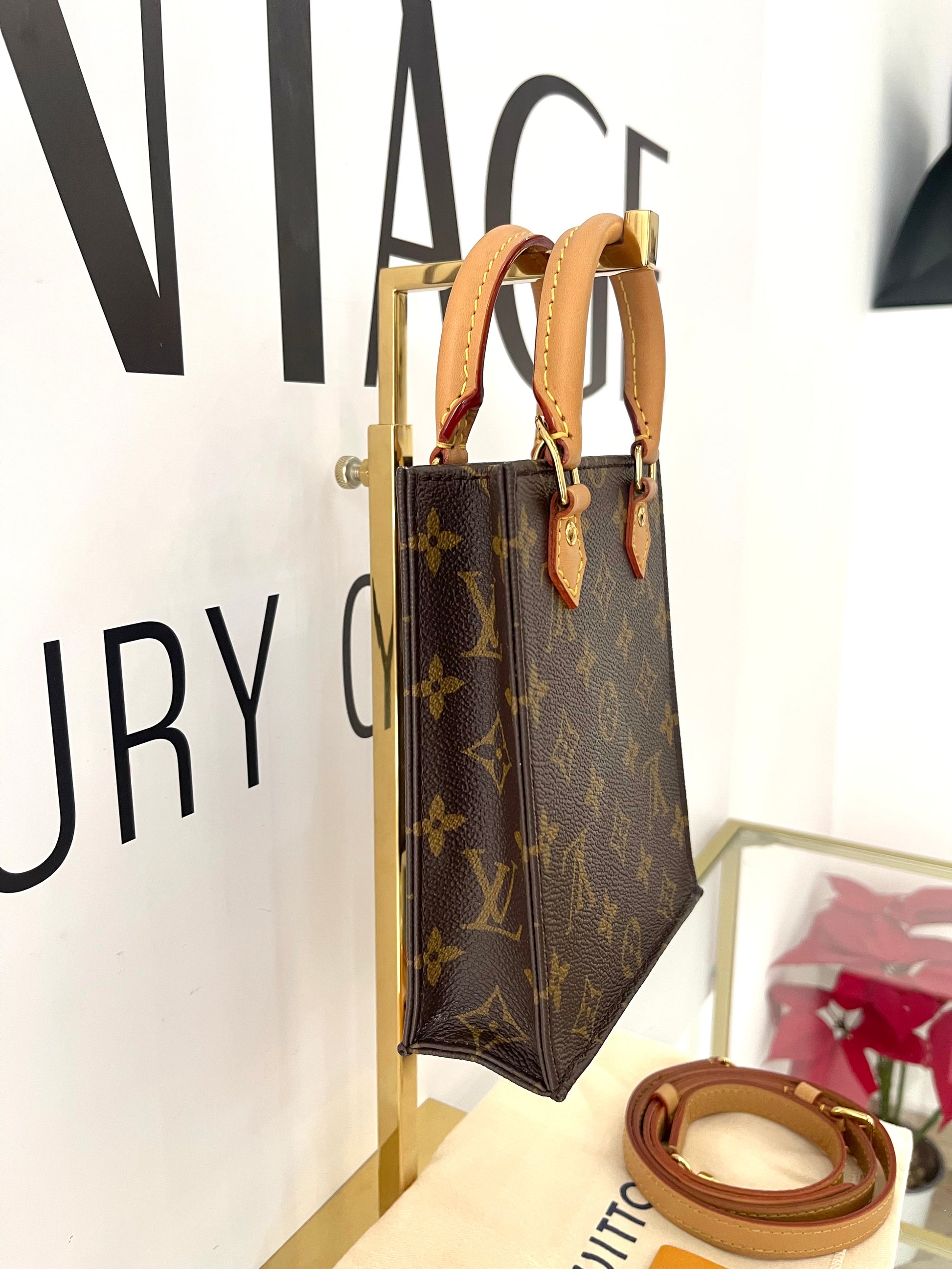 Borsa Petit Sac Plat Monogram Louis Vuitton