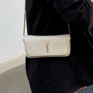 Pochette Gaby Saint Laurent