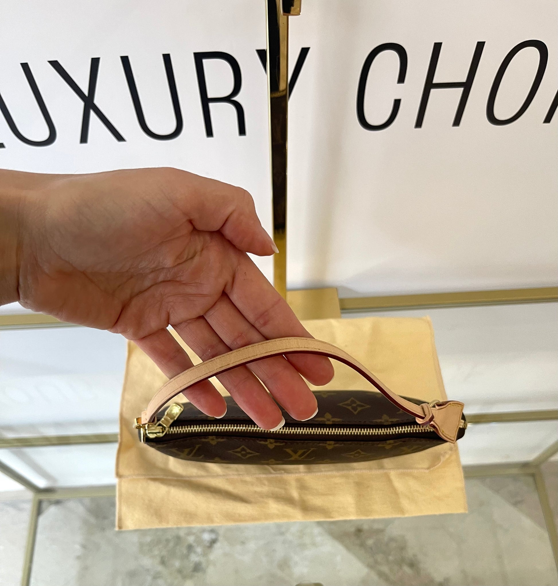 Pochette Accessoires Monogram Louis Vuitton