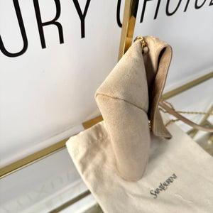 Pochette Cassandre in Suede Saint Laurent