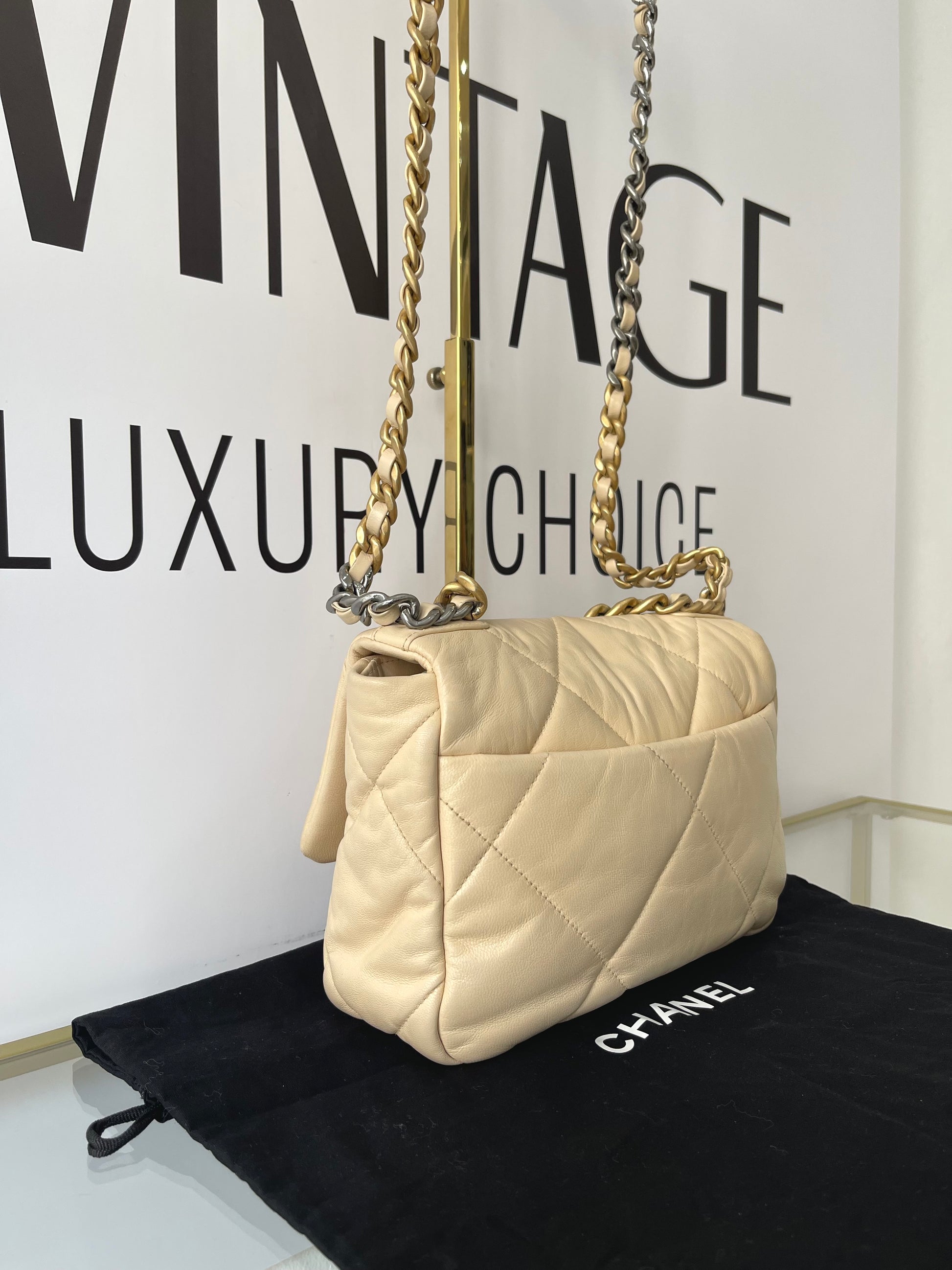 Borsa Chanel 19