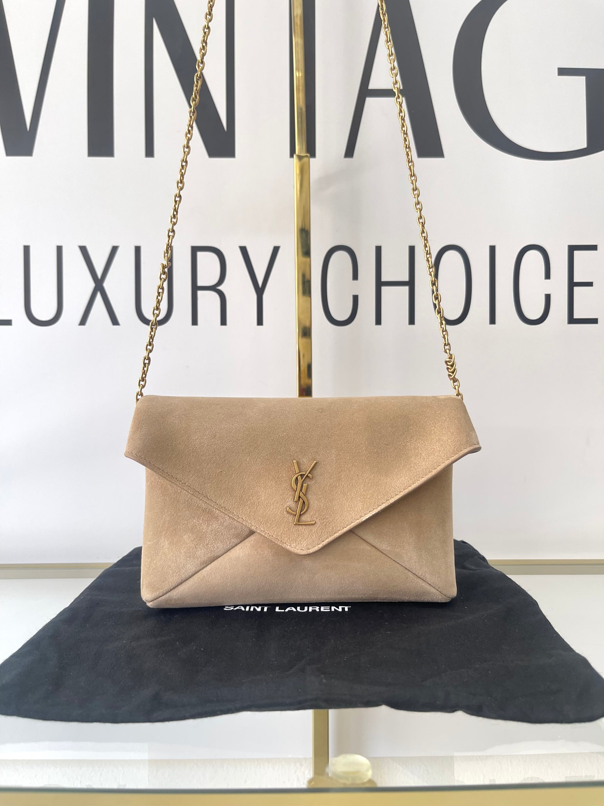 Pochette Cassandre in Suede Saint Laurent