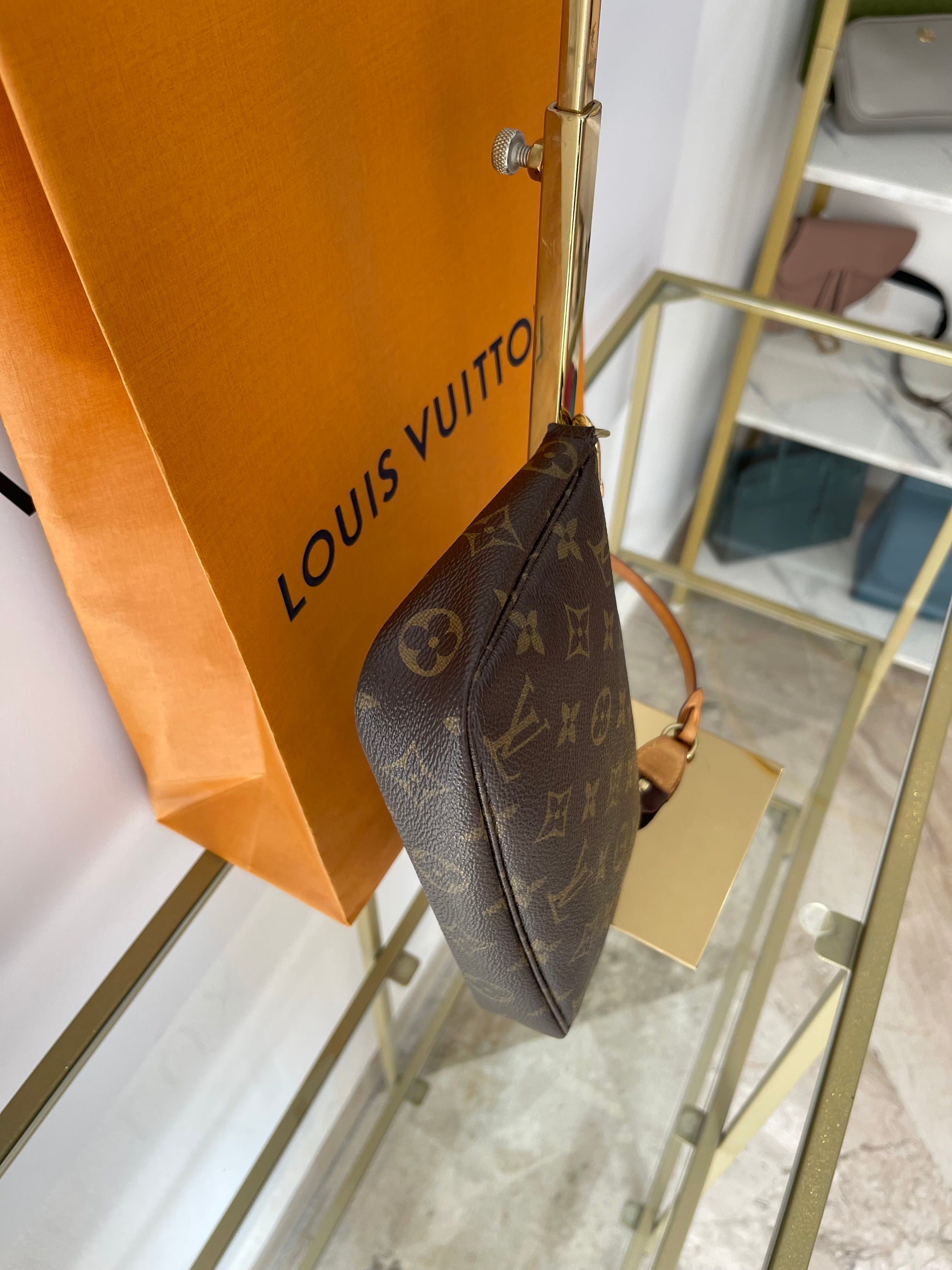 Pochette Accessoires Monogram Louis Vuitton